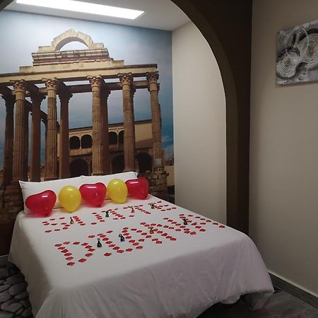 Eres Emerita "Apartamentos & Suites" Merida Bagian luar foto