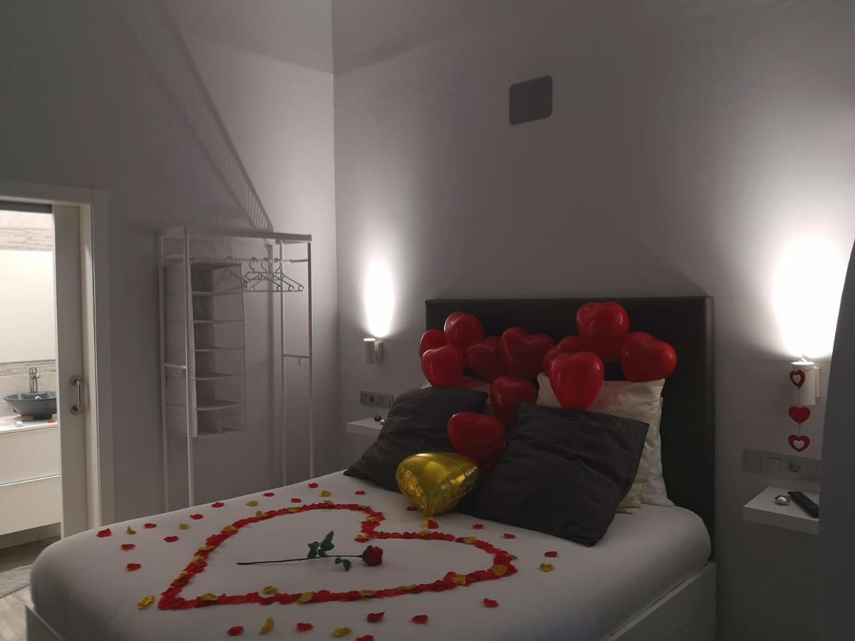 Eres Emerita "Apartamentos & Suites" Merida Bagian luar foto