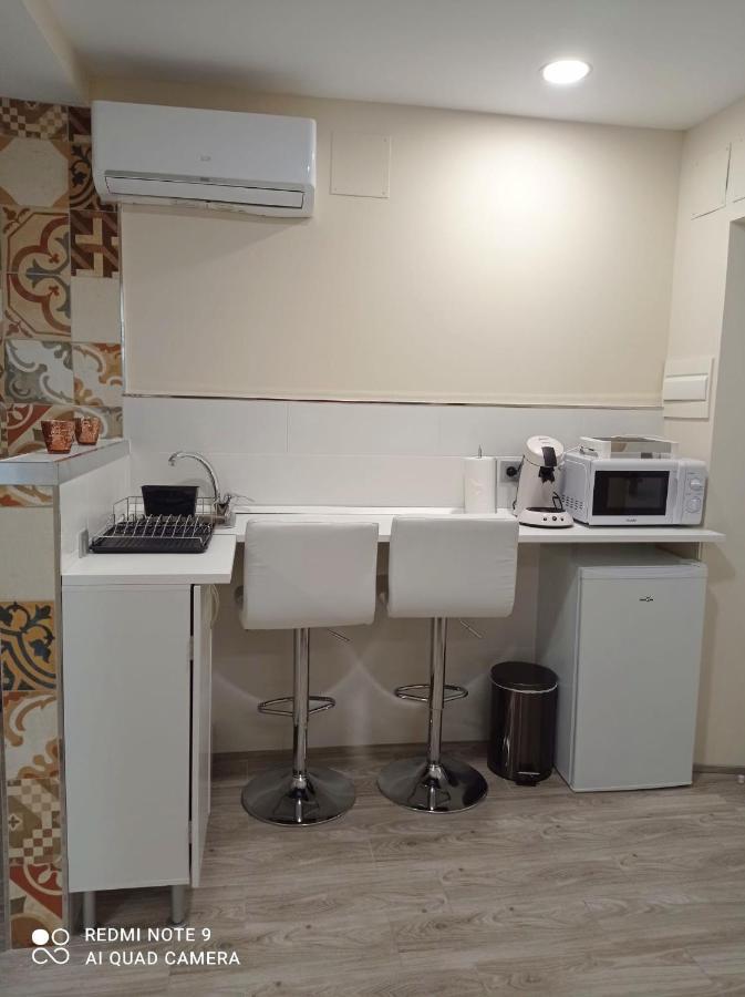 Eres Emerita "Apartamentos & Suites" Merida Bagian luar foto