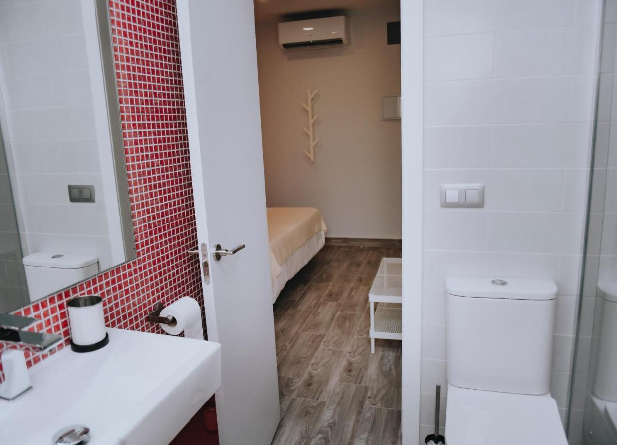 Eres Emerita "Apartamentos & Suites" Merida Bagian luar foto