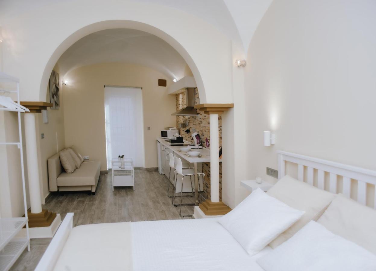 Eres Emerita "Apartamentos & Suites" Merida Bagian luar foto