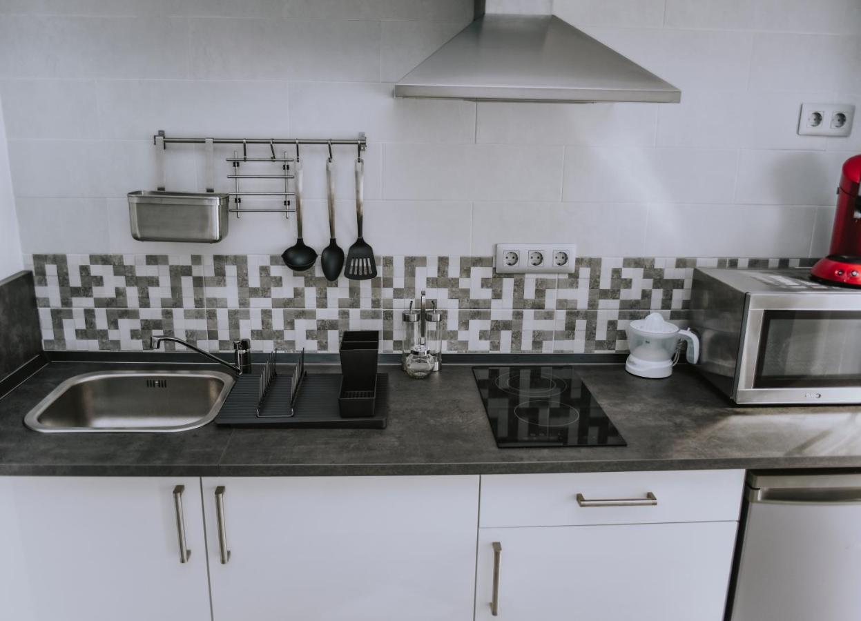 Eres Emerita "Apartamentos & Suites" Merida Bagian luar foto
