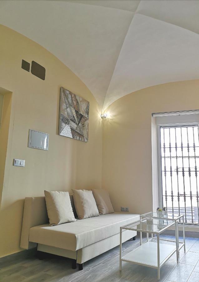Eres Emerita "Apartamentos & Suites" Merida Bagian luar foto