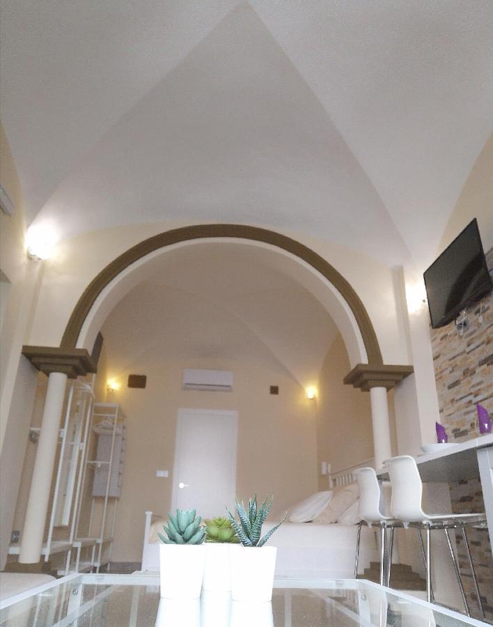 Eres Emerita "Apartamentos & Suites" Merida Bagian luar foto
